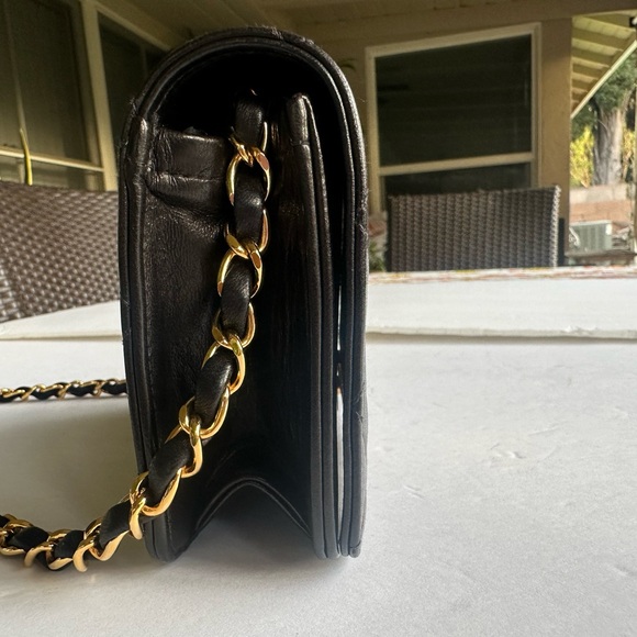 CHANEL Full Flap Quilted Classic Handbag vintage authentic - Picture 14 of 16